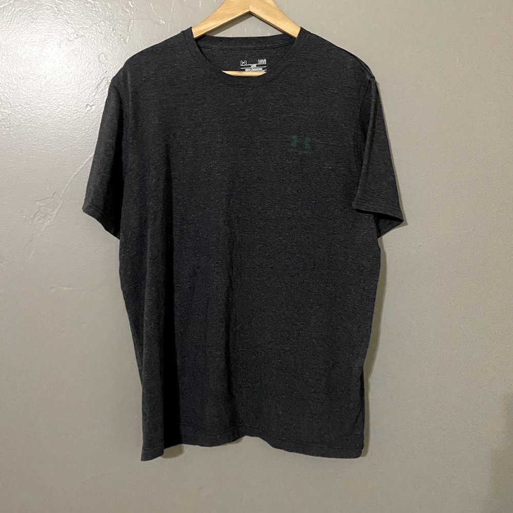 Men’s Under Armour heat gear Tee